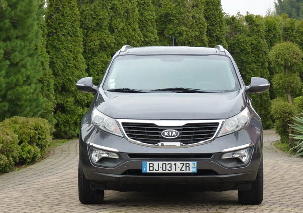 Kia Sportage cena 42600 przebieg: 172800, rok produkcji 2011 z Żmigród małe 211